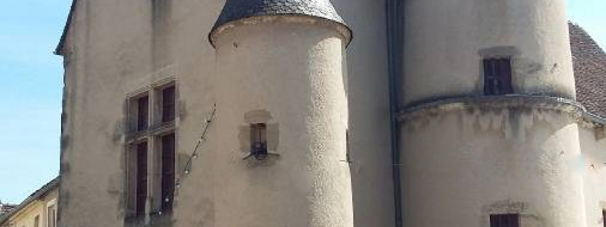 Office de Tourisme du Pays d'Arnay- Liernais